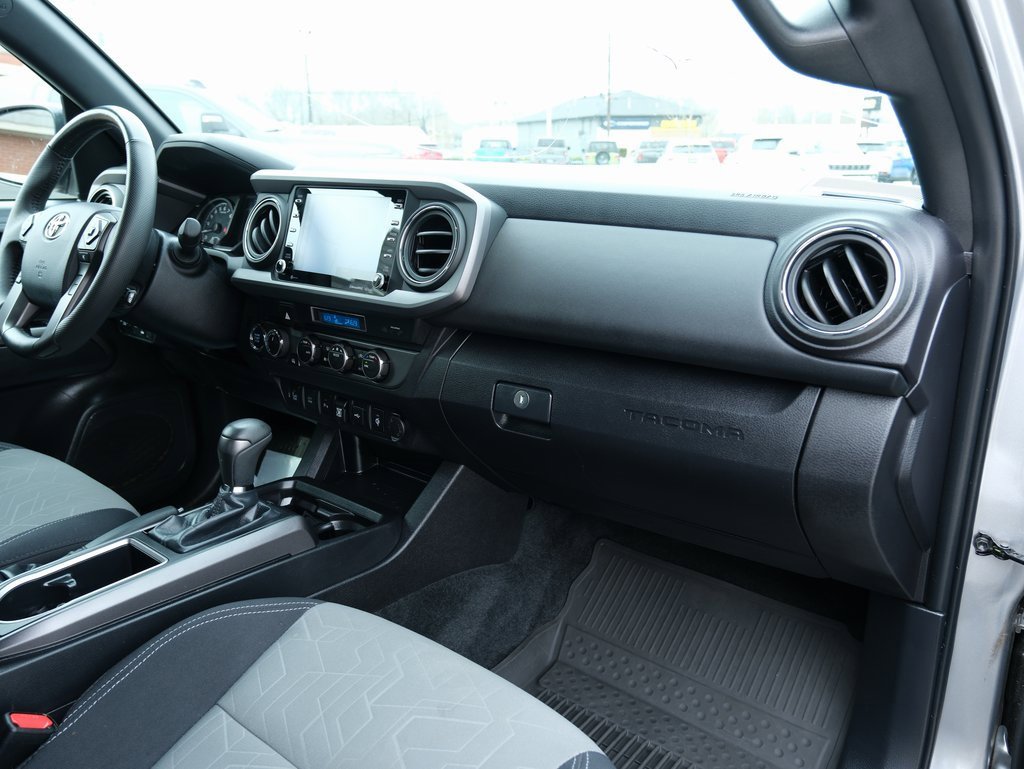 Used 2023 Toyota Tacoma TRD Sport w/ Advanced Technology Package image 32