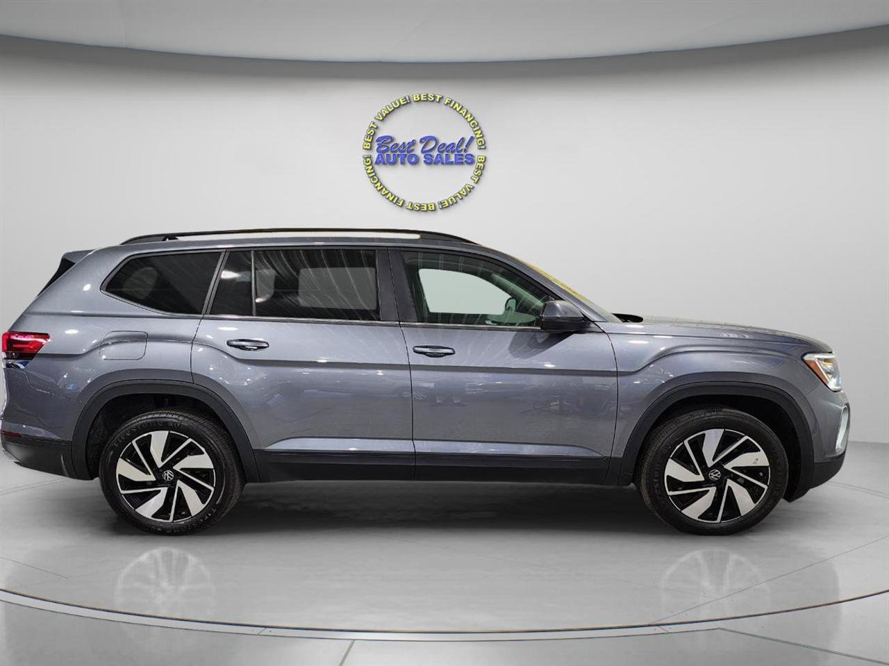 Used 2024 Volkswagen Atlas SE AWD/4WD image 7