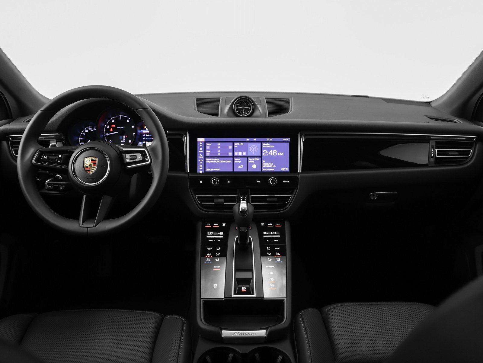 Certified 2026 Porsche Macan AWD/4WD image 27