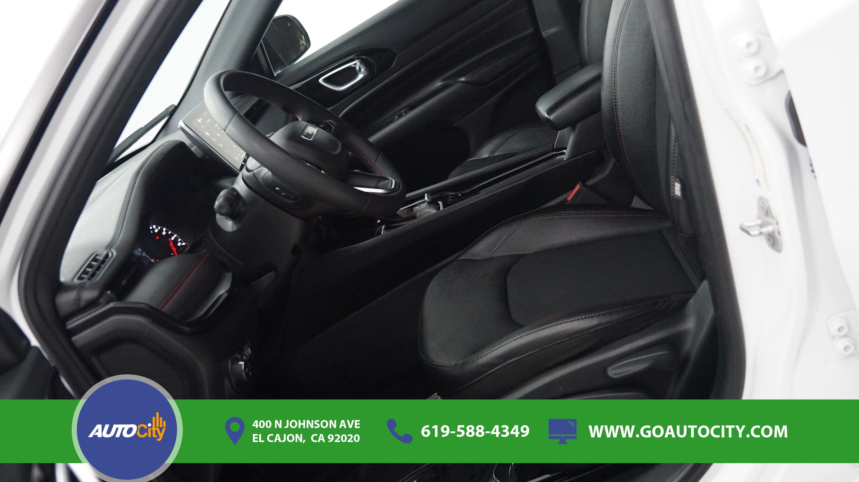 Used 2023 Jeep Compass Trailhawk AWD/4WD image 9
