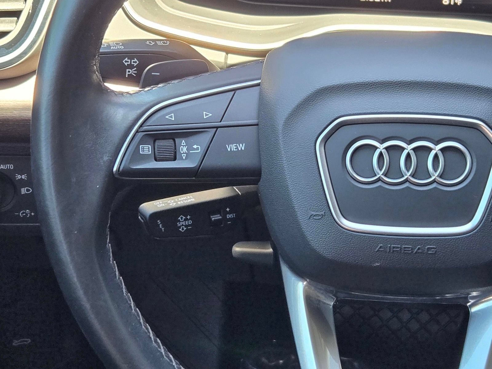 Used 2023 Audi Q5 e Premium w/ Convenience Package AWD/4WD image 16