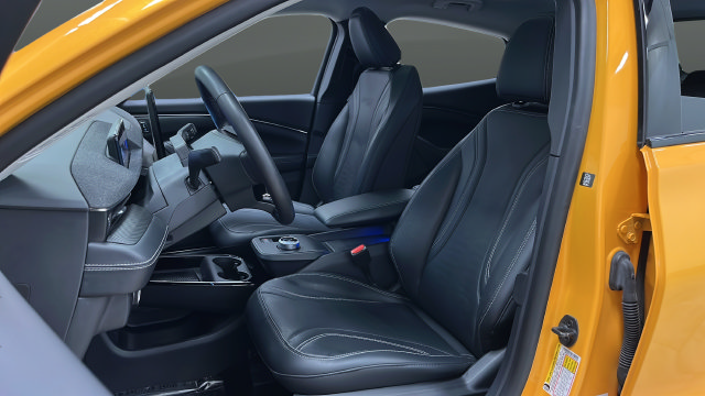 Used 2023 Ford Mustang Mach-E Premium AWD/4WD image 9
