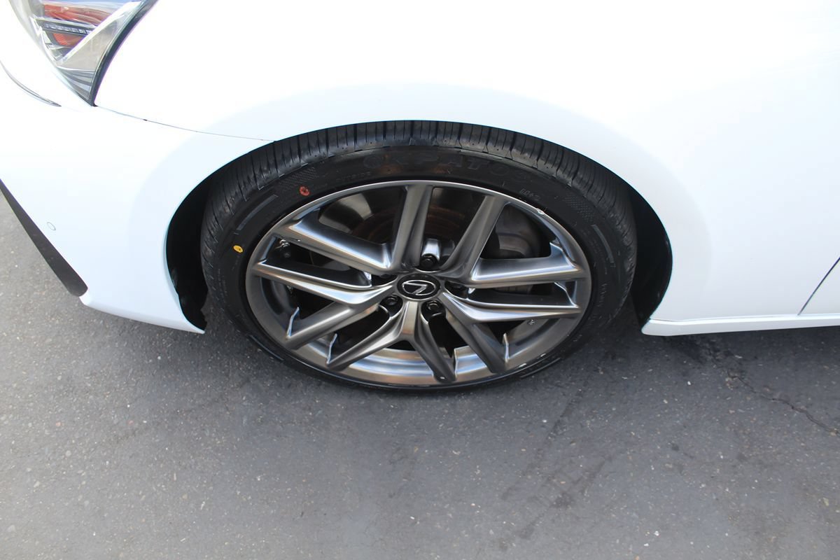 Used 2019 Lexus IS 300 F Sport w/ F Sport Package RWD image 11