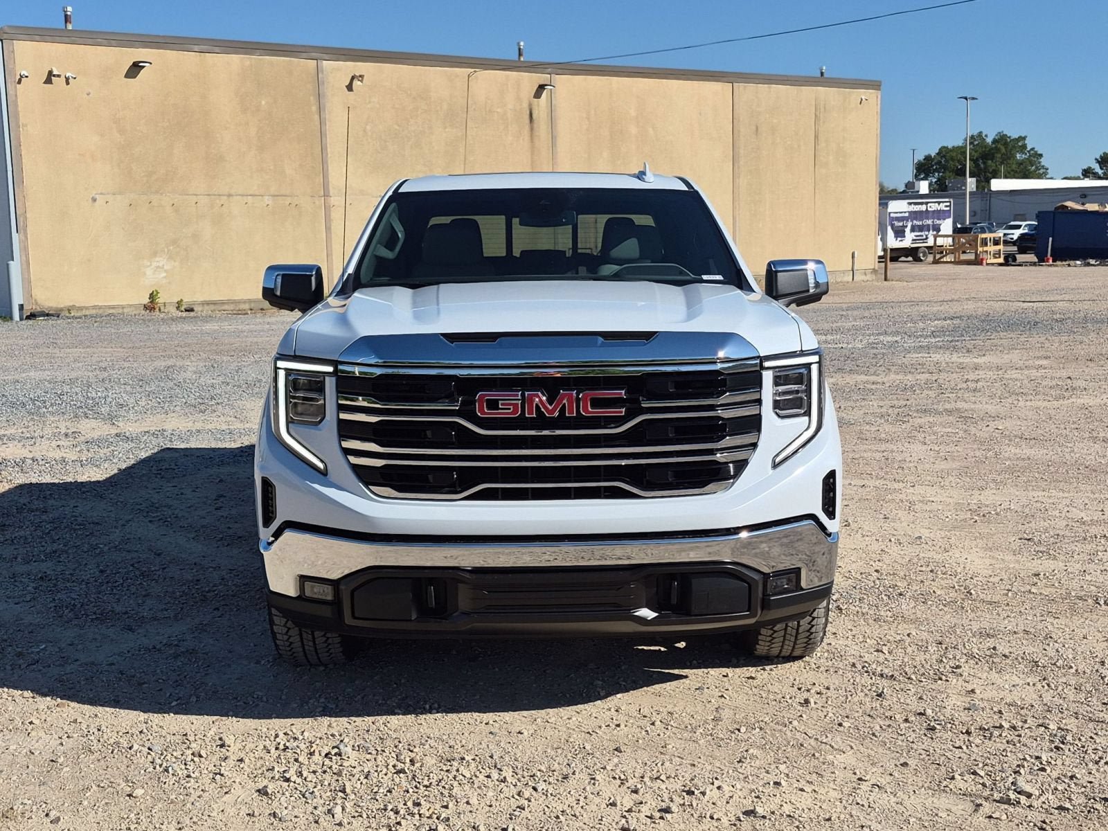 New 2026 GMC Sierra 1500 SLT w/ SLT Premium Package AWD/4WD image 9