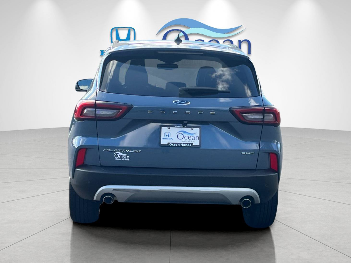 Used 2024 Ford Escape Platinum AWD/4WD image 4