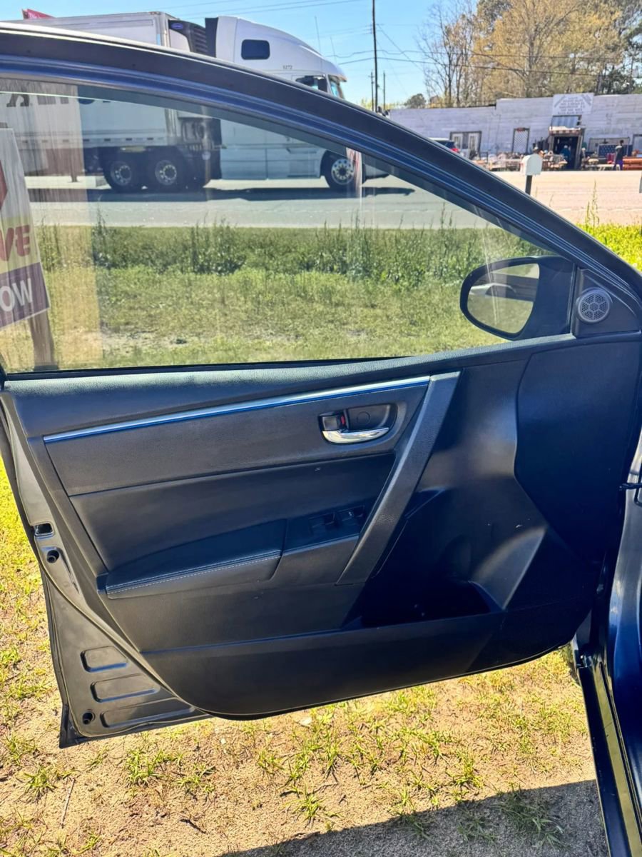 Used 2014 Toyota Corolla S image 18