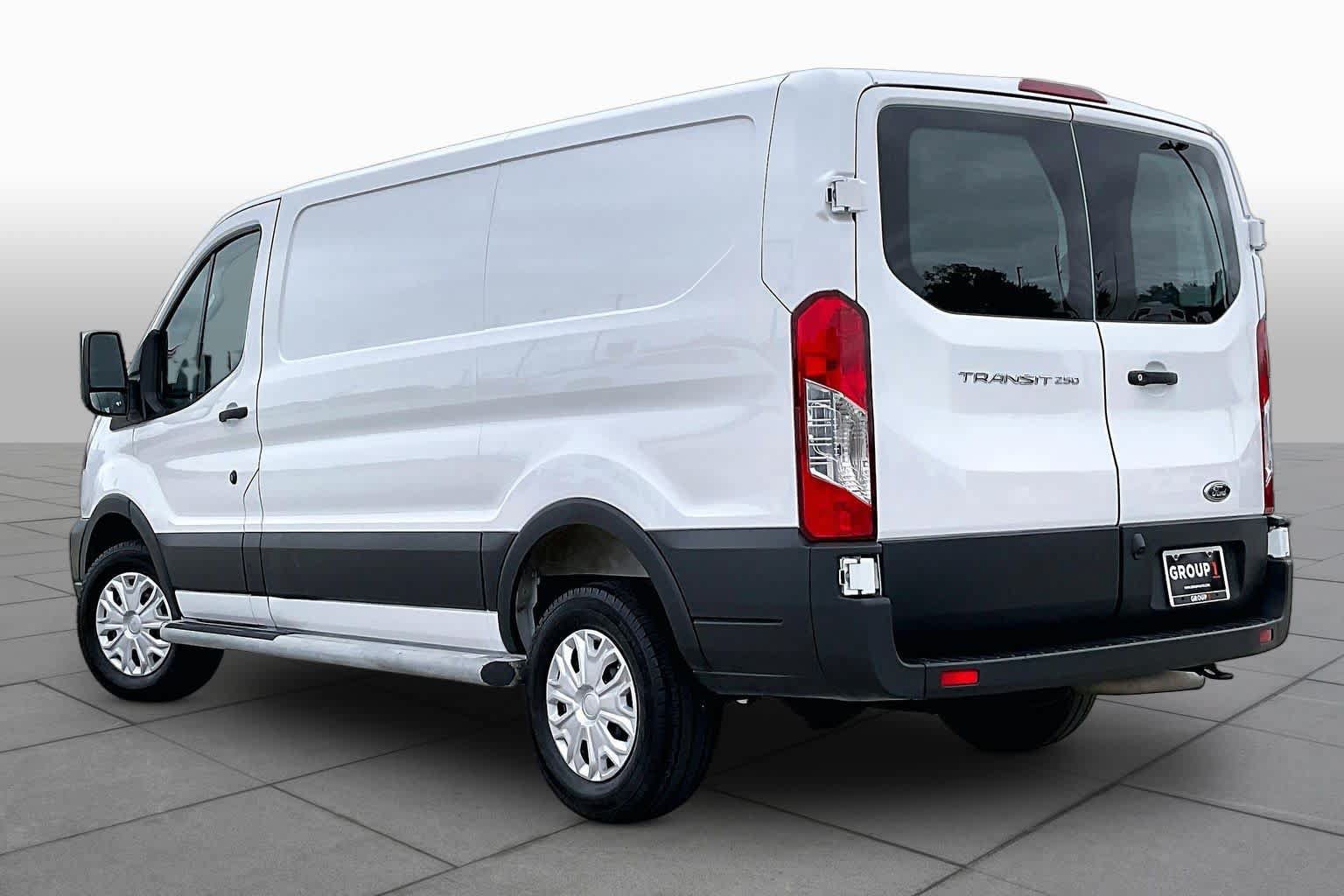Used 2025 Ford Transit 250 Low Roof w/ Exterior Upgrade Package RWD image 10