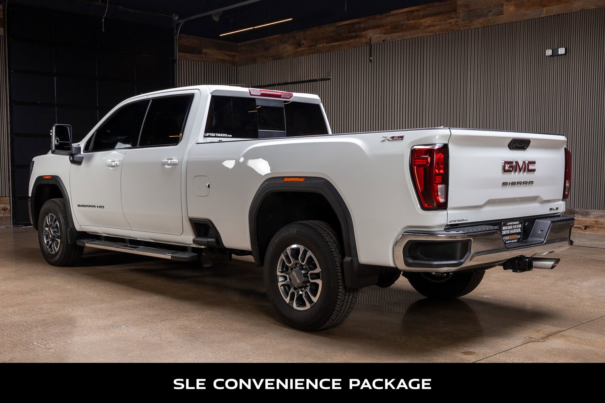 Used 2024 GMC Sierra 3500 SLE w/ SLE Value Package image 6
