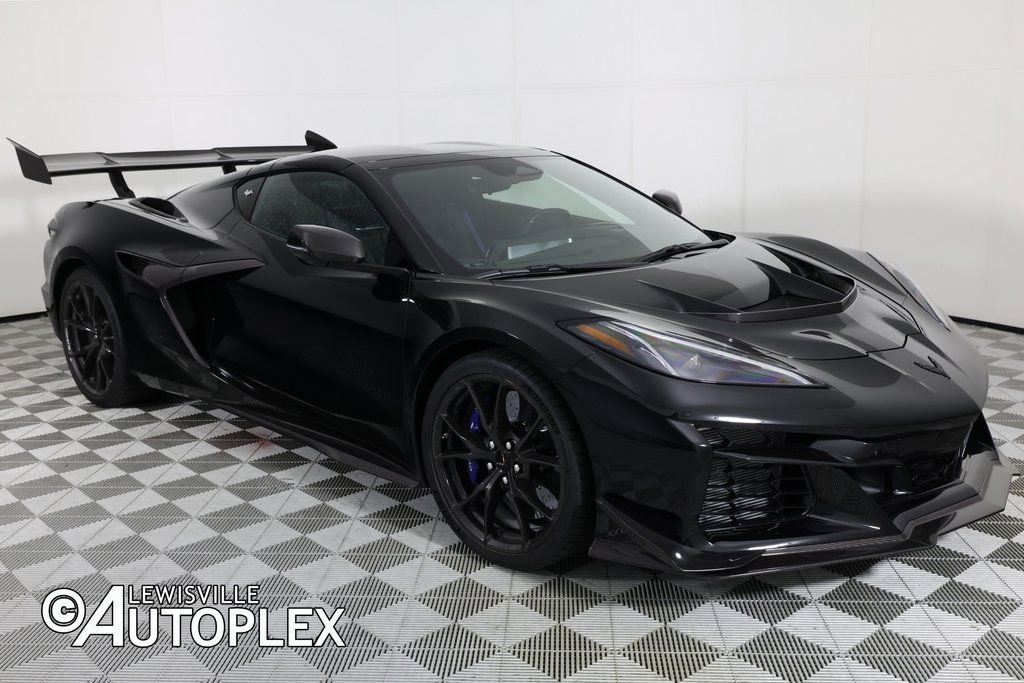 Used 2026 Chevrolet Corvette ZR1 w/ ZR1 Carbon Fiber Aero Package image 4