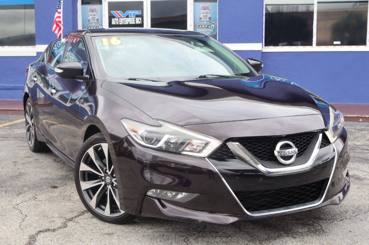 Used 2016 Nissan Maxima SR FWD image 2