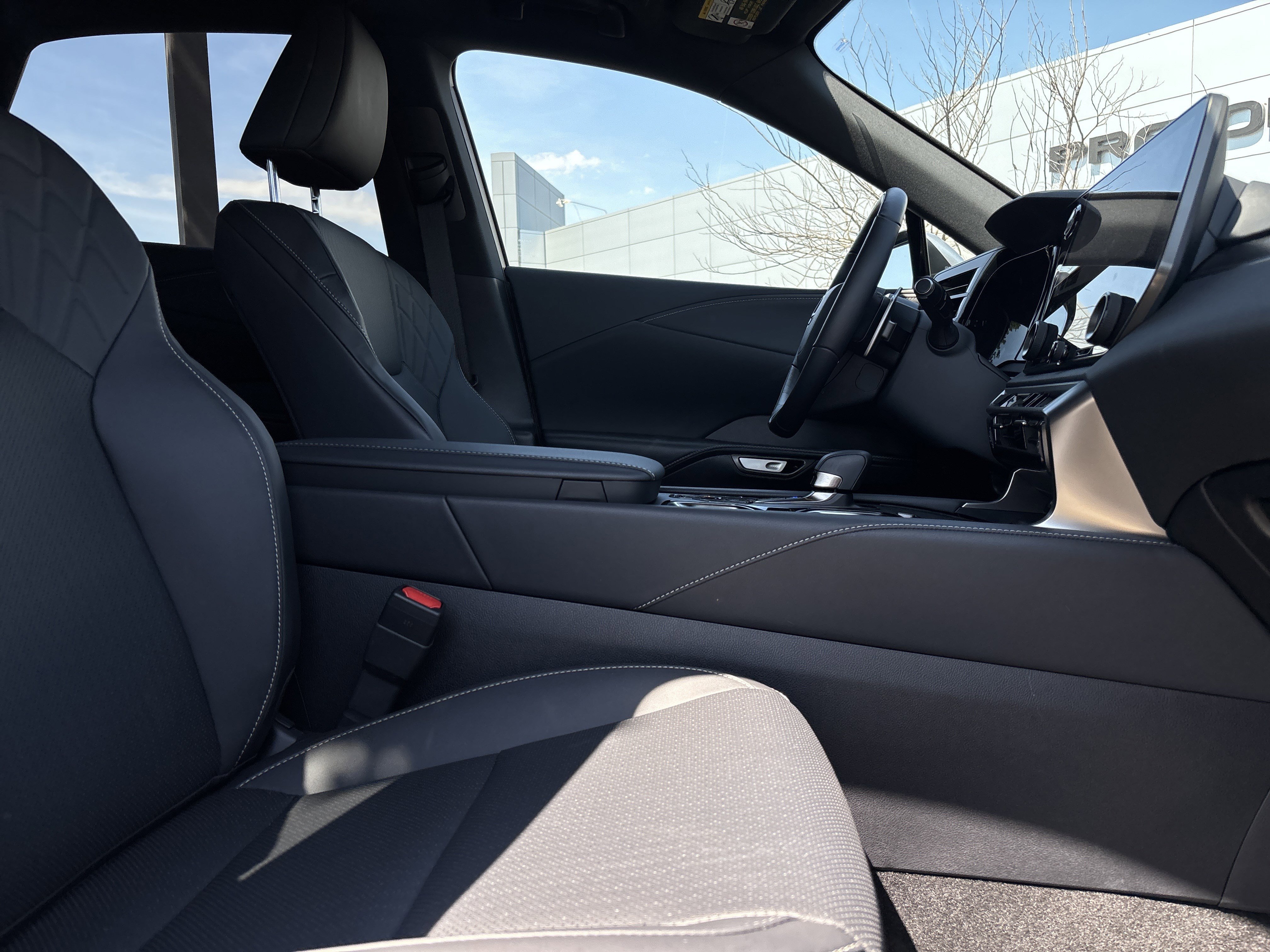 Used 2025 Lexus RX 350 Premium image 34