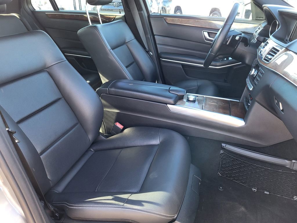 Used 2015 Mercedes-Benz E 350 4MATIC Sedan image 19