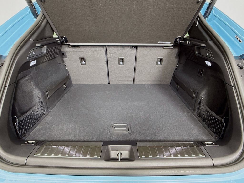 New 2026 Porsche Macan Electric image 29