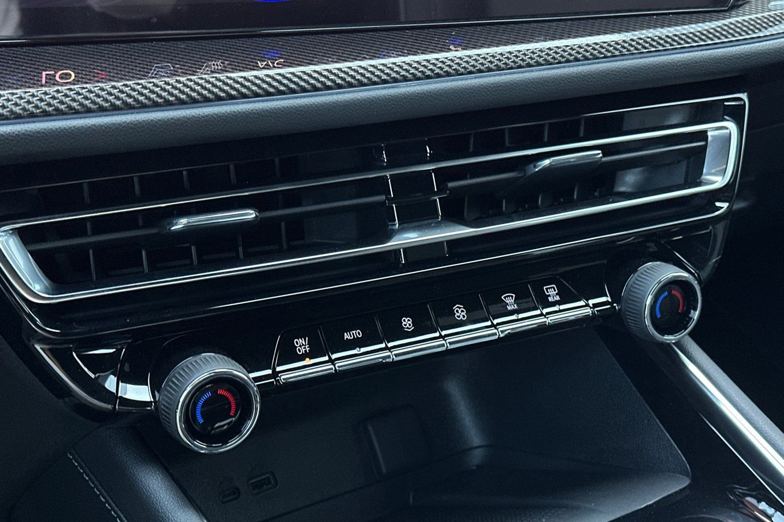 New 2026 Chevrolet Traverse High Country image 22