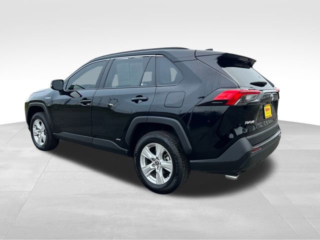 Used 2021 Toyota RAV4 XLE w/ Convenience Package image 7