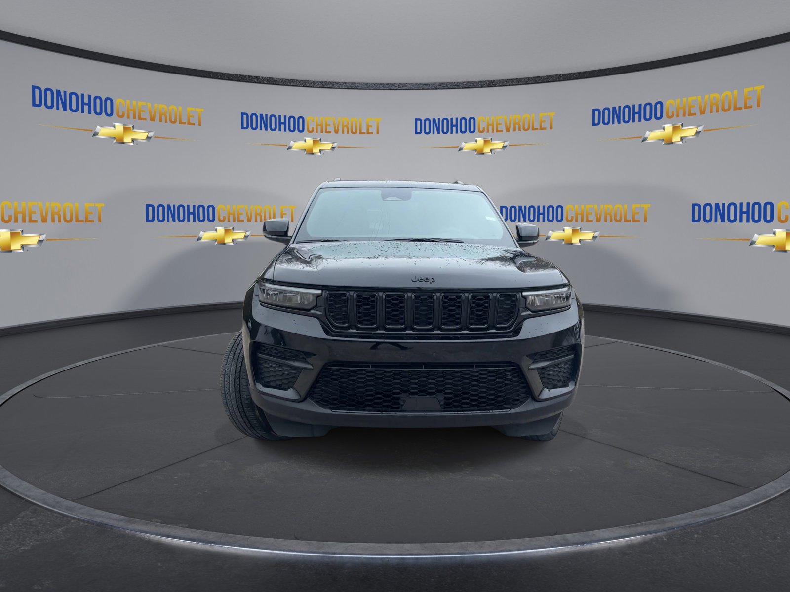 Used 2024 Jeep Grand Cherokee Altitude image 6