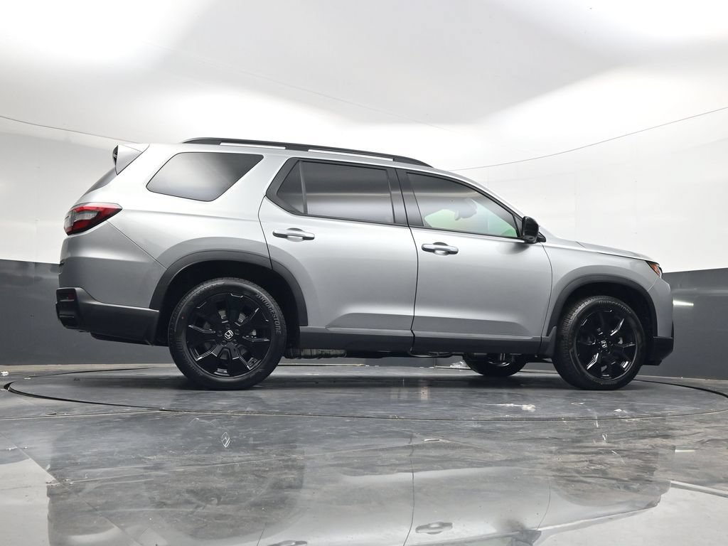 New 2026 Honda Pilot Black Edition image 30