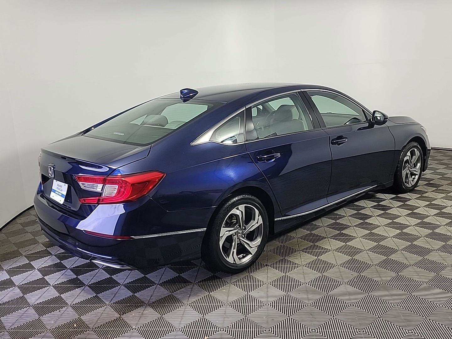 Used 2020 Honda Accord EX-L image 4