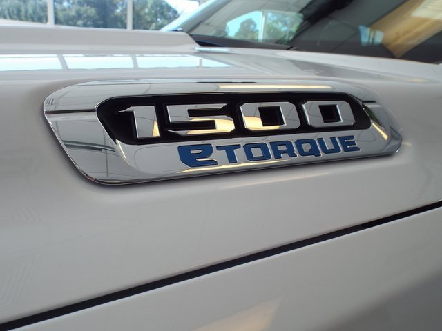 New 2026 RAM 1500 4x4 Crew Cab image 27