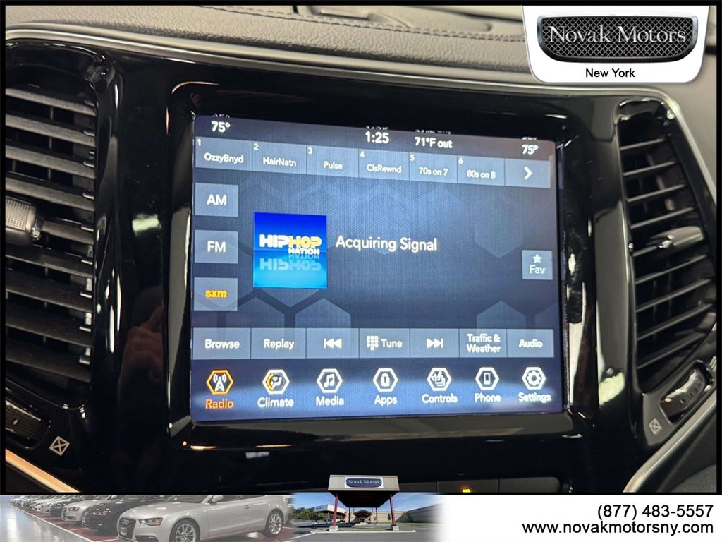 Used 2022 Jeep Cherokee Limited image 21