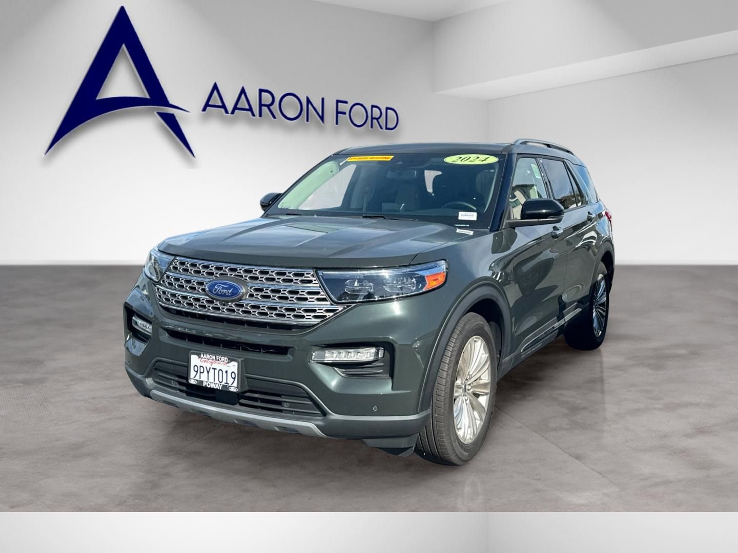 New 2024 Ford Explorer Limited w/ Limited Technology Package RWD image 2