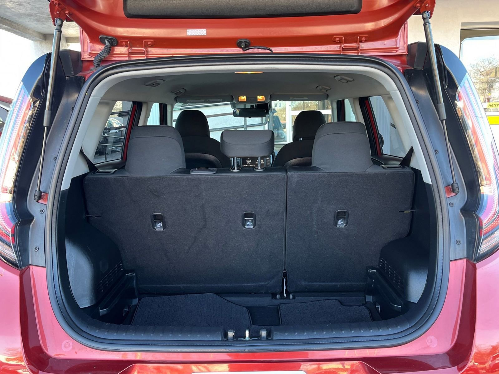 Used 2025 Kia Soul LX w/ LX Technology Package image 27