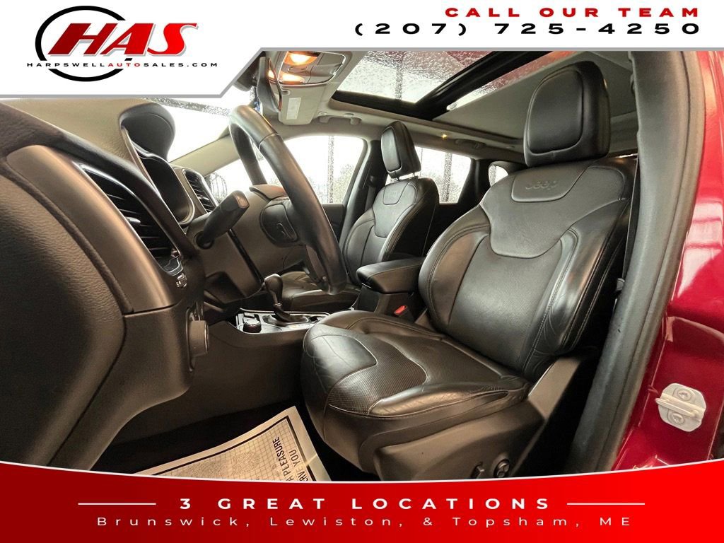 Used 2019 Jeep Cherokee Limited AWD/4WD image 11