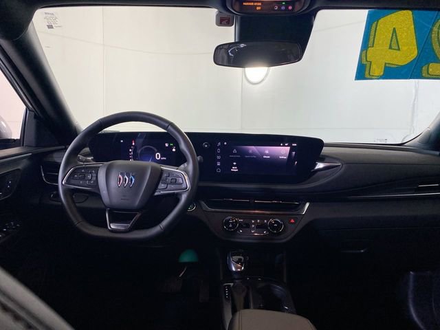 Used 2024 Buick Envista Preferred w/ Convenience I Package image 10