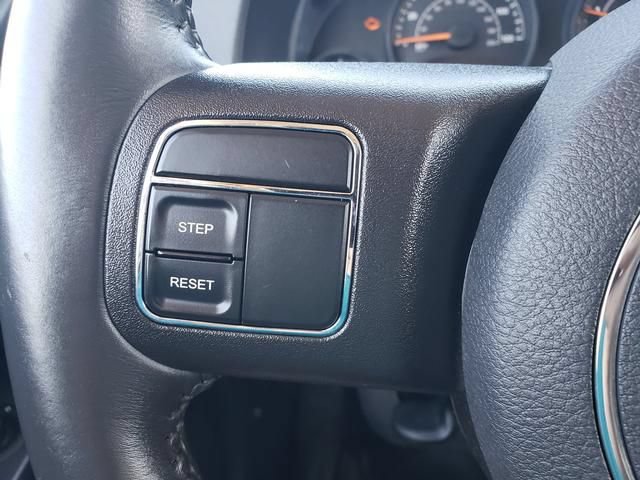 Used 2016 Jeep Patriot High Altitude AWD/4WD image 26