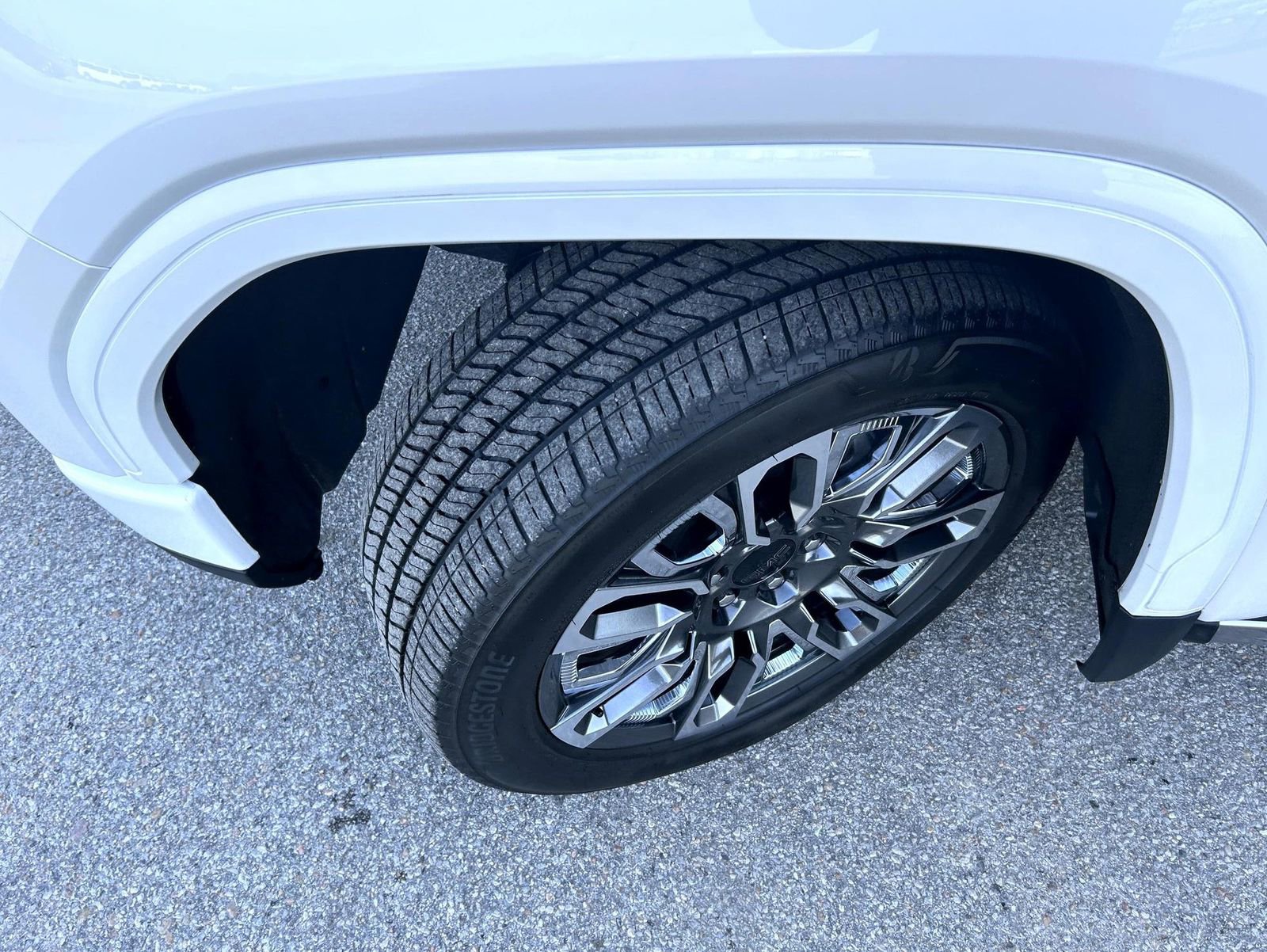 Used 2024 GMC Sierra 1500 Denali Ultimate image 23