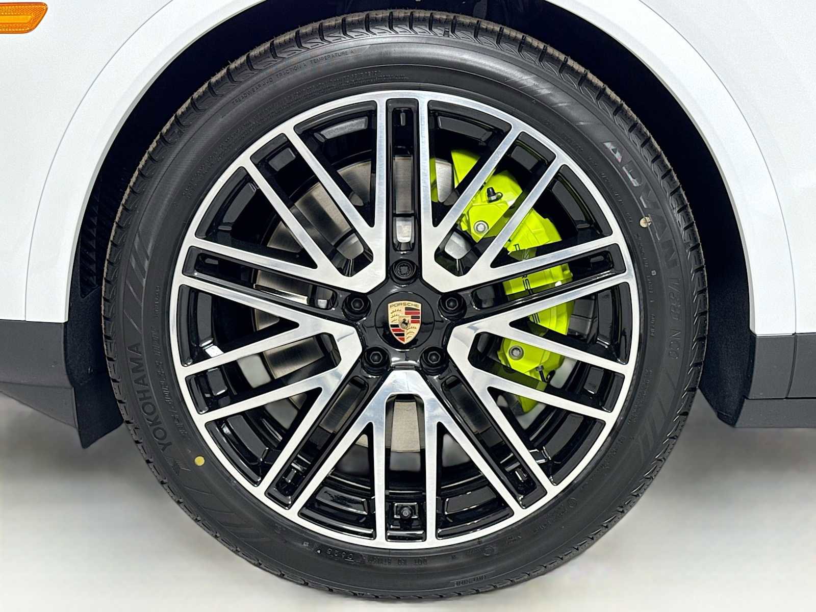 New 2026 Porsche Cayenne S image 33