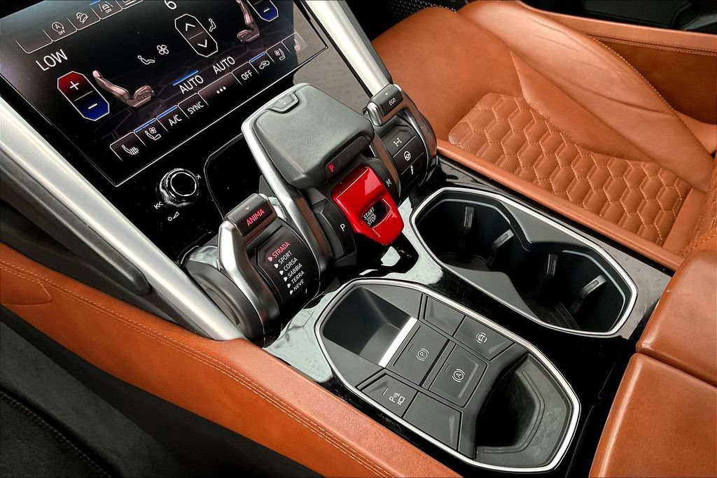 Used 2019 Lamborghini Urus AWD/4WD image 17