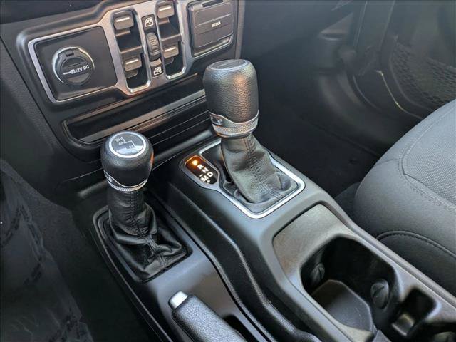 Used 2022 Jeep Gladiator Sport AWD/4WD image 12