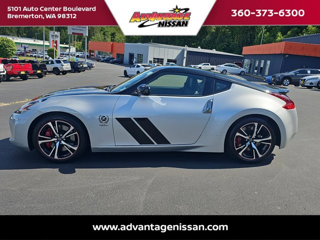 Used 2020 Nissan 370Z w/ Sport Package image 2
