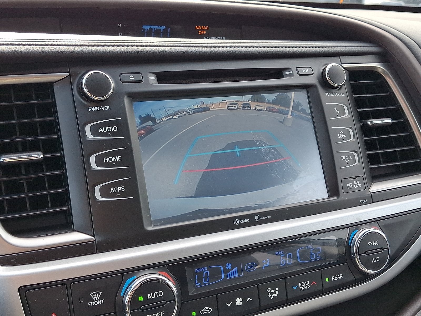 Used 2015 Toyota Highlander XLE AWD/4WD image 22