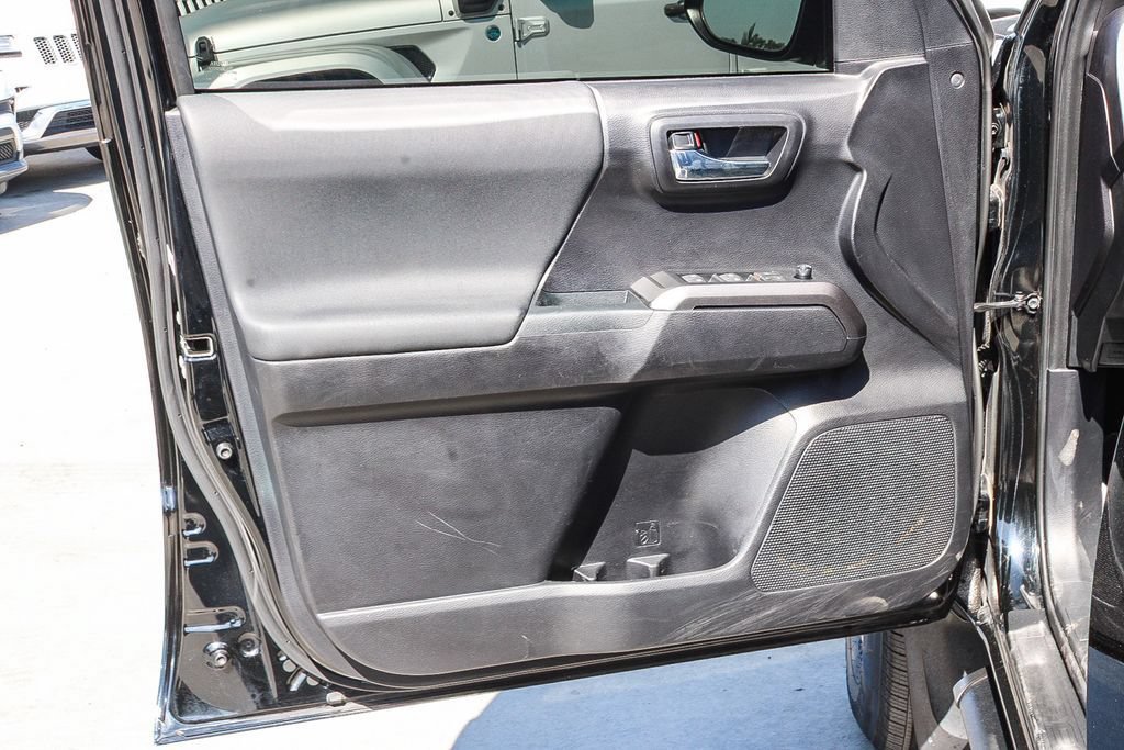 Used 2021 Toyota Tacoma TRD Sport w/ Technology Package RWD image 22