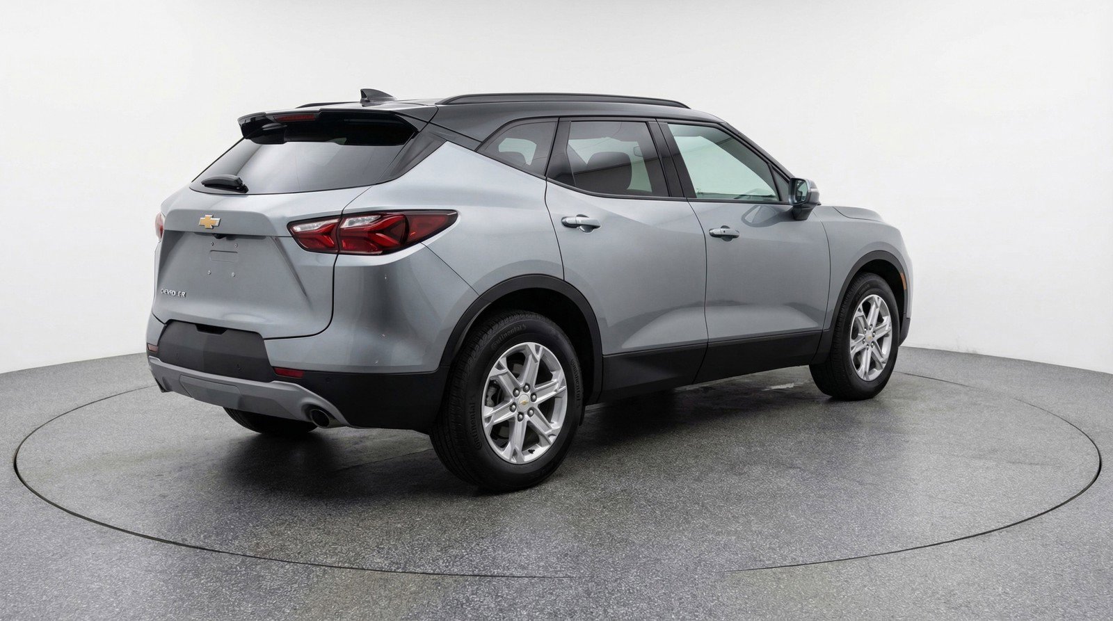 Used 2025 Chevrolet Blazer LT FWD image 9