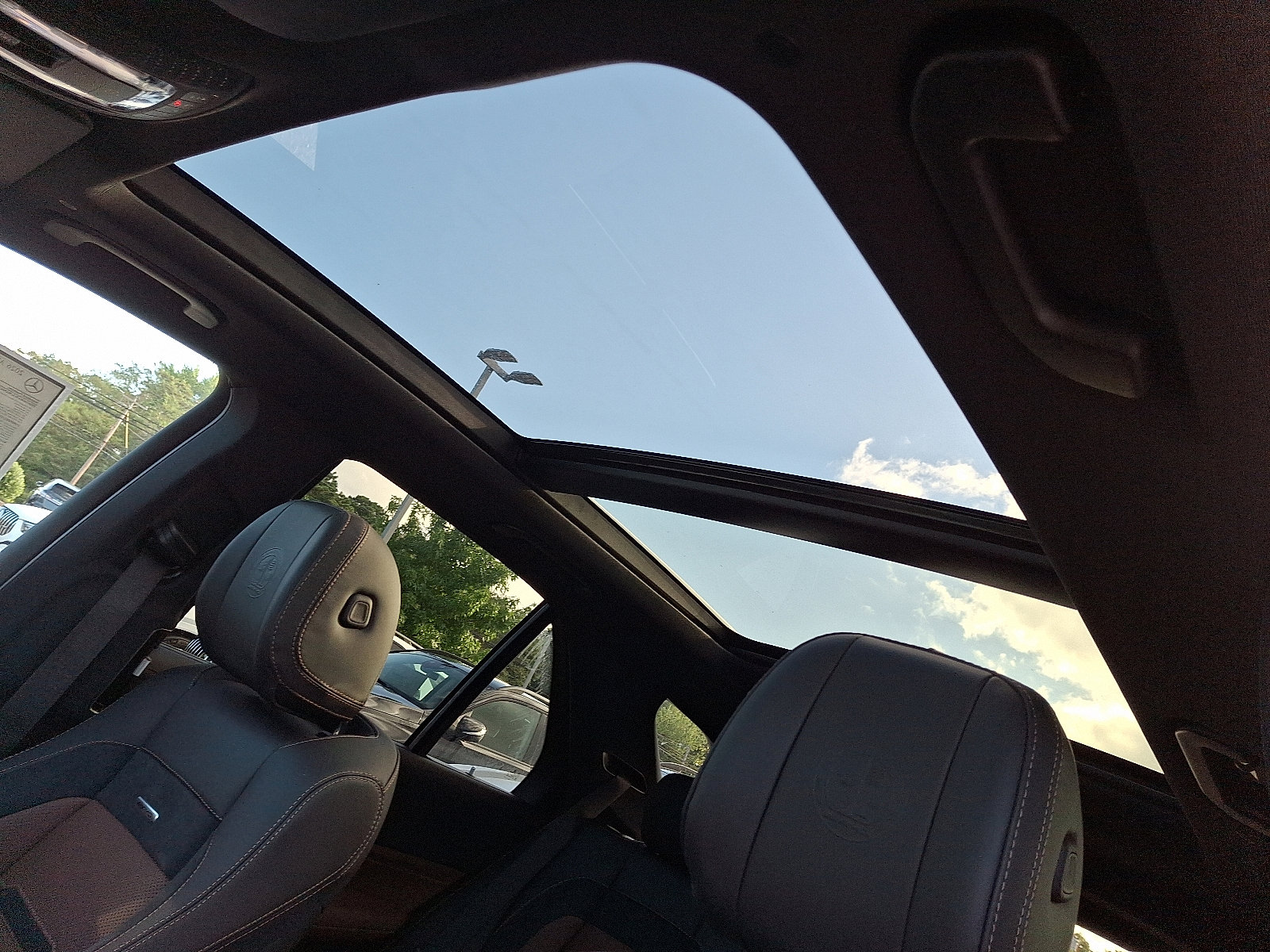 New 2026 Mercedes-Benz GLE 53 AMG 4MATIC image 8