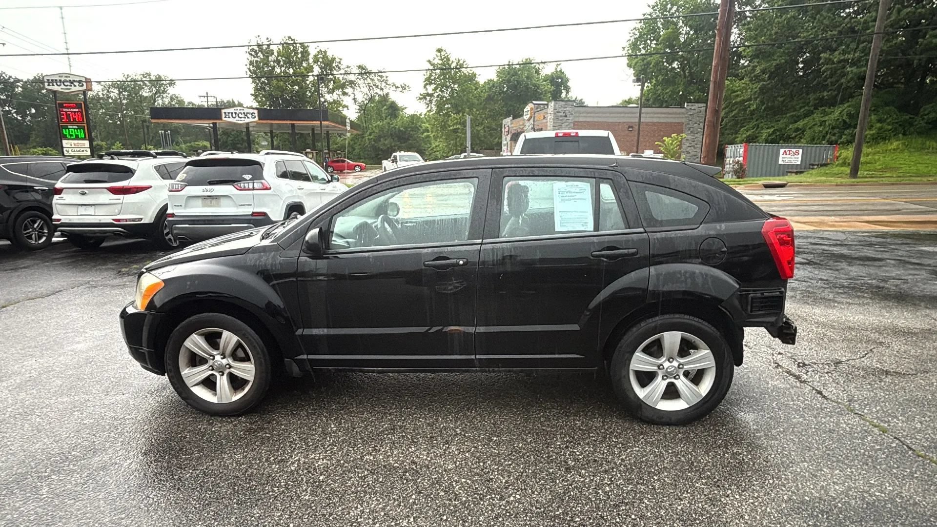 Used 2012 Dodge Caliber SXT FWD image 2