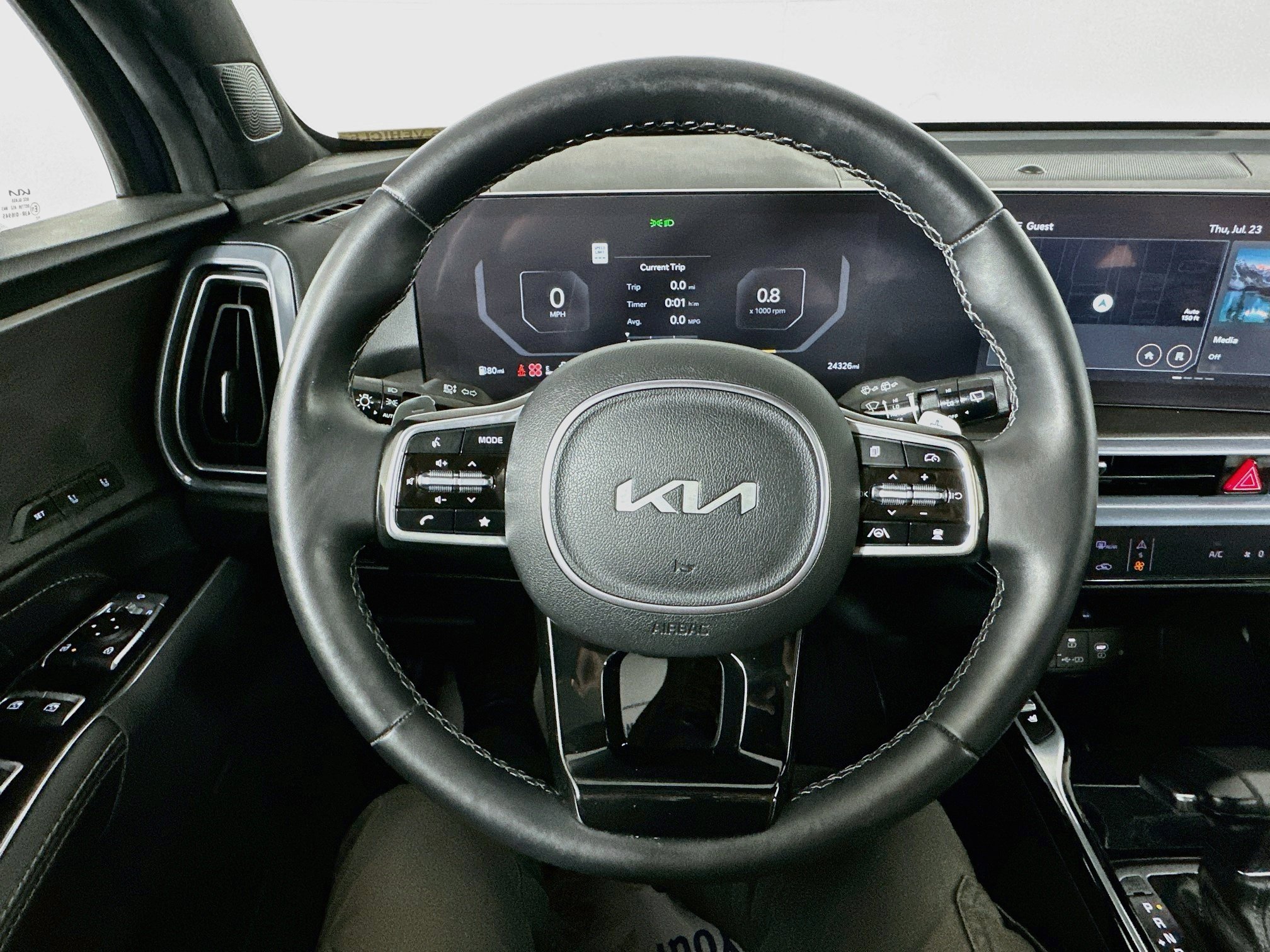 Certified 2024 Kia Sorento SX Prestige AWD/4WD image 11
