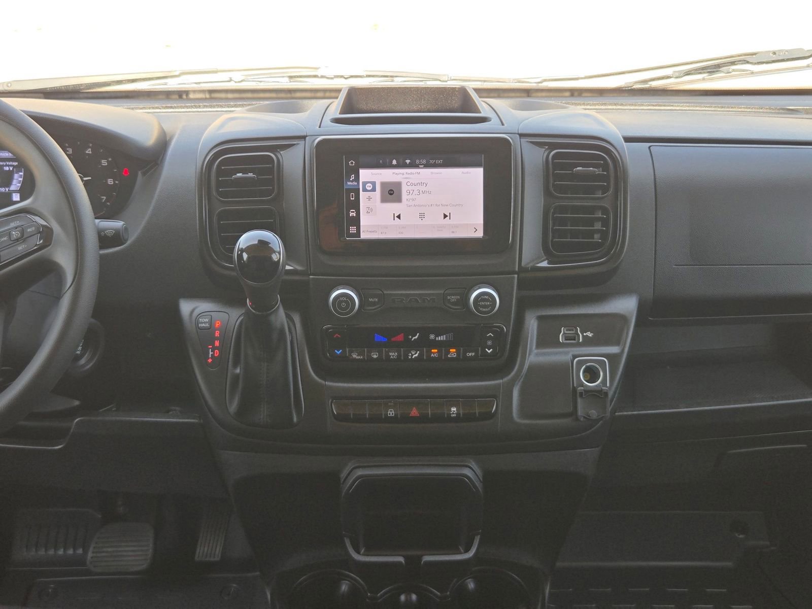 Used 2025 RAM ProMaster 3500 w/ Convenience Group FWD image 24
