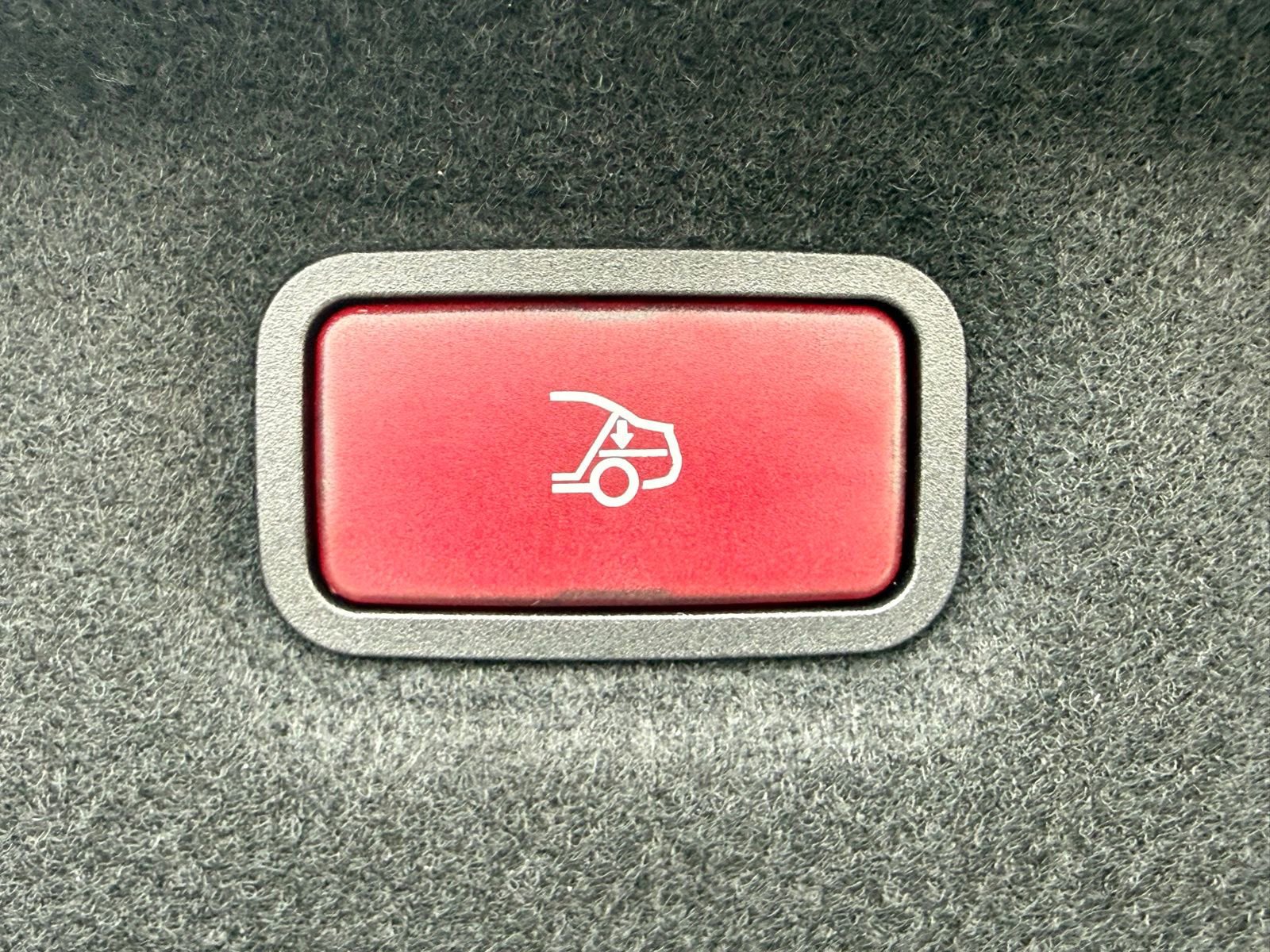 New 2026 Mercedes-Benz SL 55 AMG 4MATIC image 13