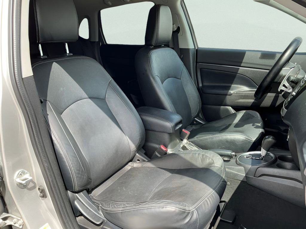 Used 2015 Mitsubishi Outlander Sport SE image 12