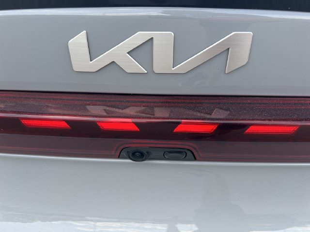 Used 2023 Kia K5 GT w/ GT1 Package FWD image 34
