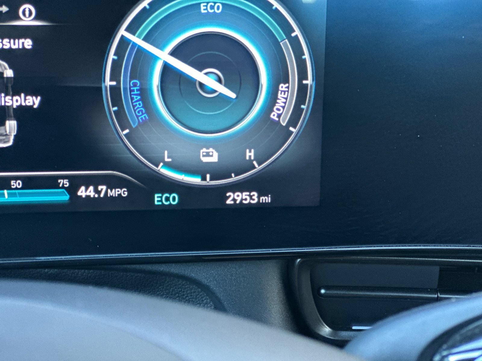 Certified 2025 Hyundai Elantra SEL FWD image 28