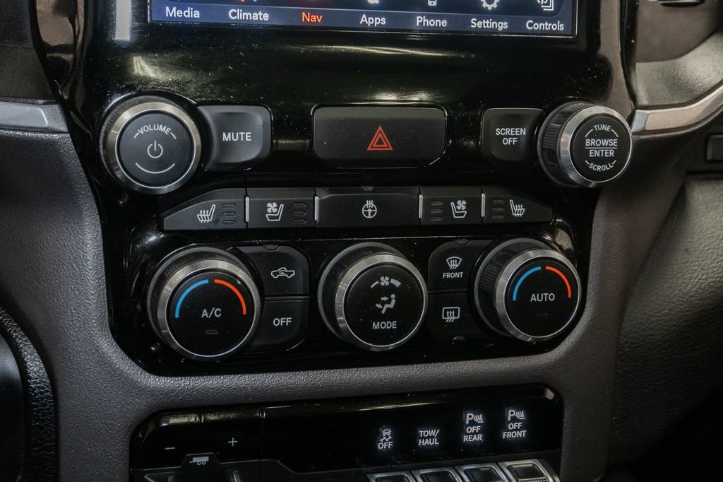 Used 2020 RAM 1500 Laramie w/ Sport Appearance Package AWD/4WD image 24