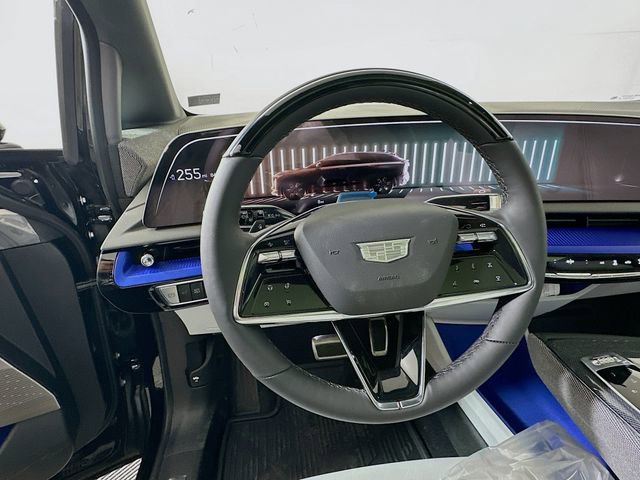 New 2026 Cadillac Optiq Luxury 1 image 7