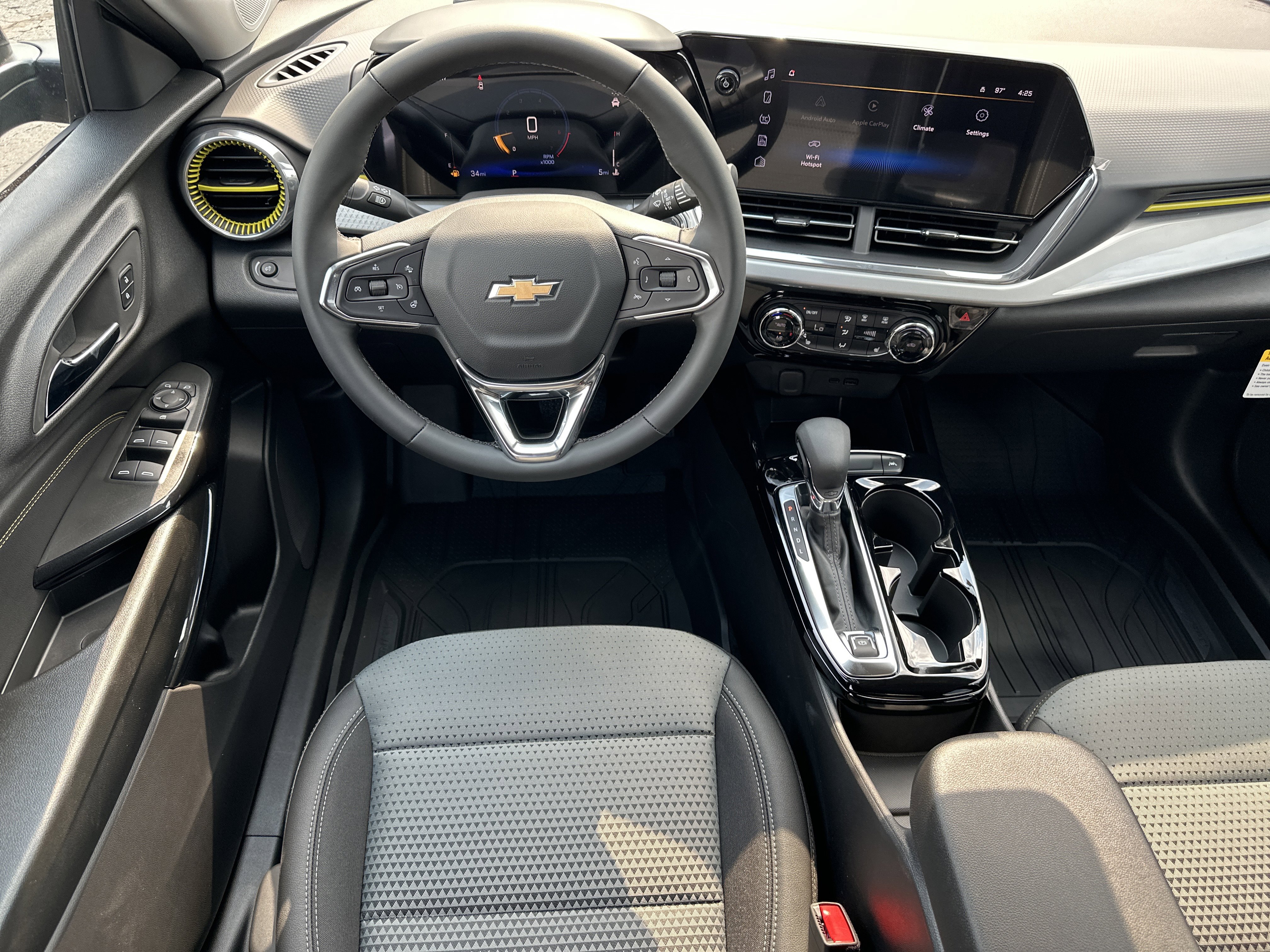 New 2026 Chevrolet Trax LT w/ Driver Confidence Package FWD image 24