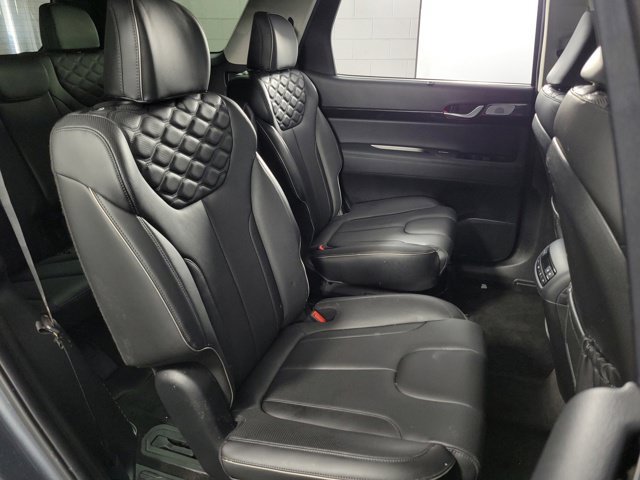 Used 2022 Hyundai Palisade Limited w/ Winter Package FWD image 18
