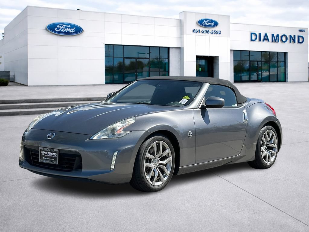 Used 2014 Nissan 370Z Roadster RWD video 1